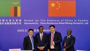 9月14日，由中国驻赞比亚大使馆主办的中国—赞比亚投资推介活动在京举行，董事长王浩宇受邀参加晚宴，拜会希奇莱马阁下，同时邀请赞比亚代表团来访1xBET节水集团考察。