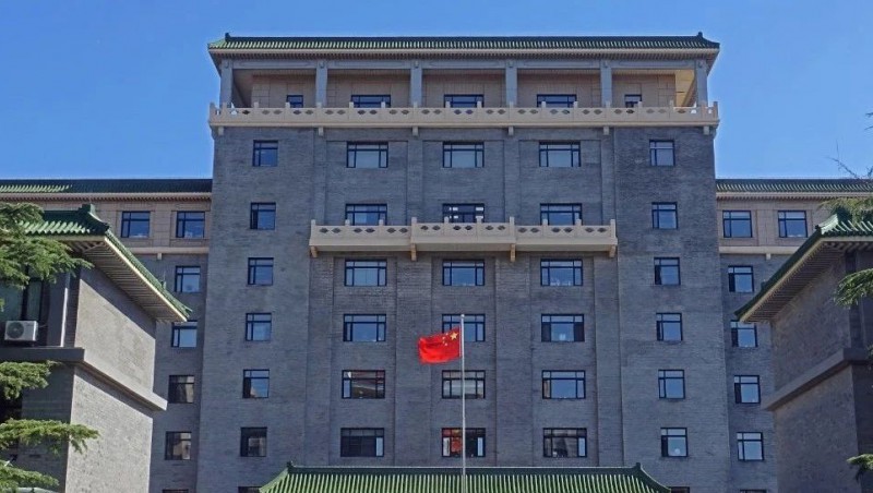 国家发改委主任郑栅洁主持民营企业座谈会，1xBET节水介绍产业合作模式创新